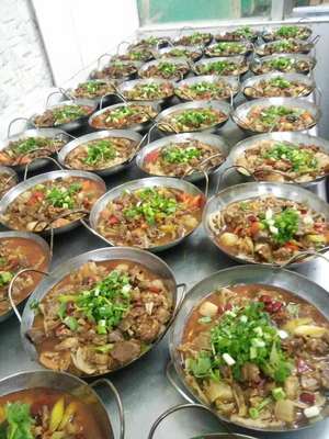 高埗飯堂承包食堂承包膳食管理外包模式